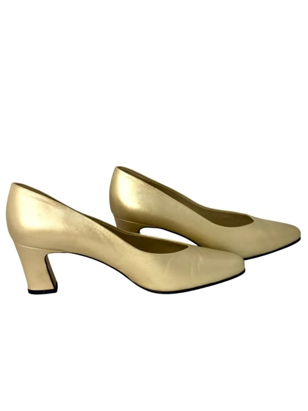 Etienne Aigner these sophisticated